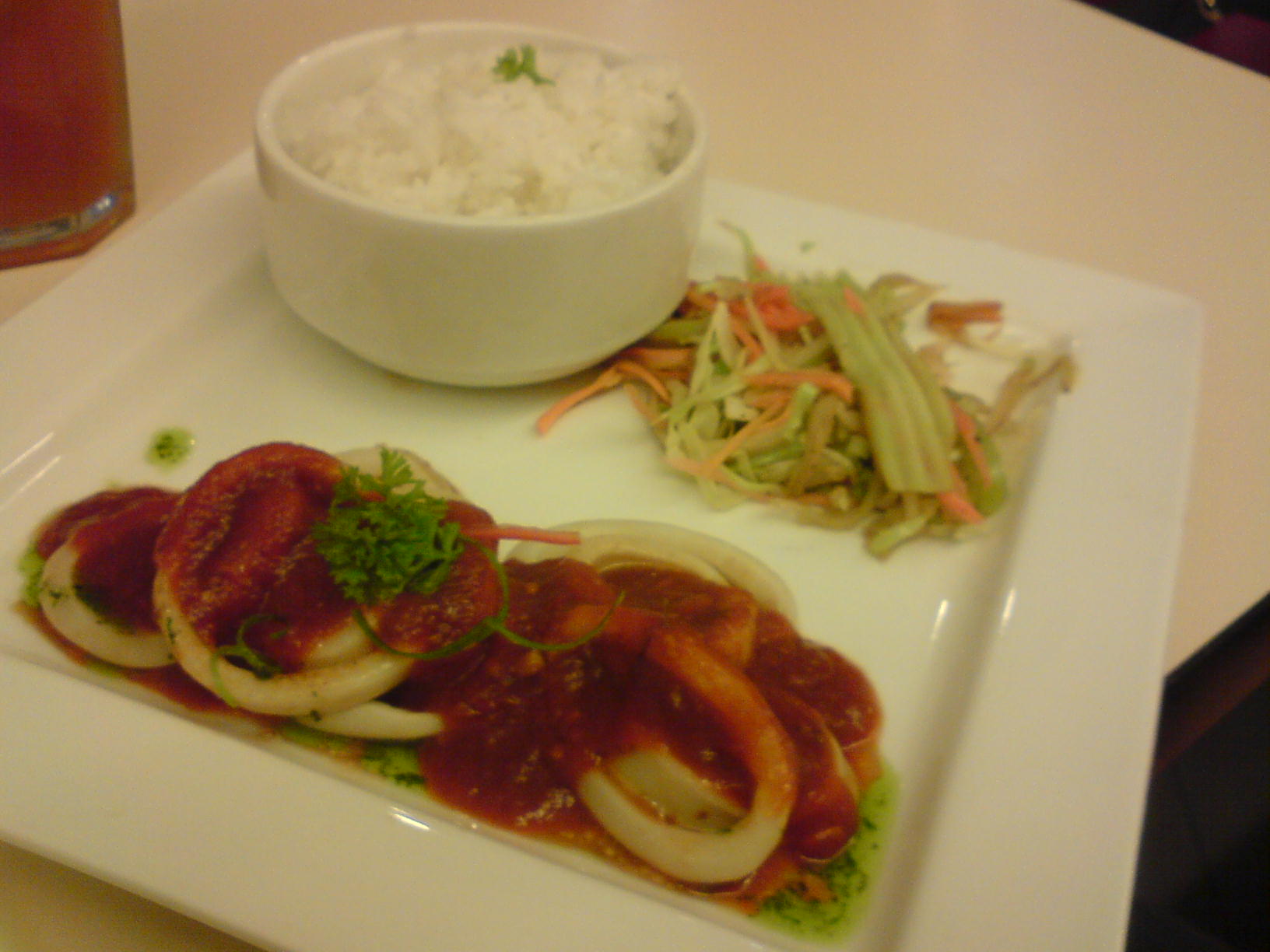 Squid with gambas sauce and rice